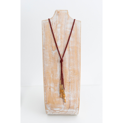 Hema Knot - Garnet -
