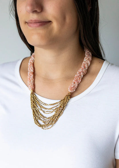 The Braided Hema Necklace Frosé